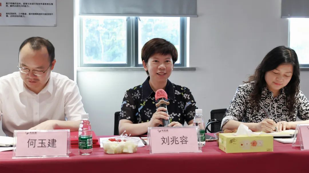 凯发(中国)官网与成都市郫都区达成战略合作 推动成都影视城建设